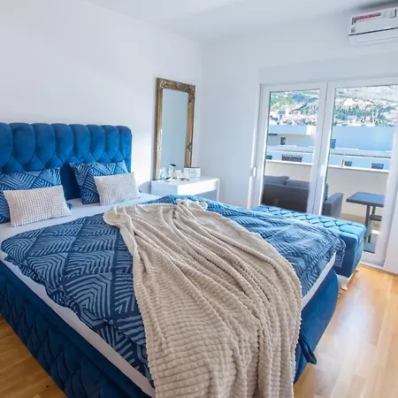 President 아파트 모스타르