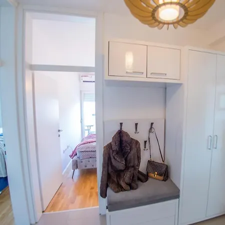 President 아파트 모스타르