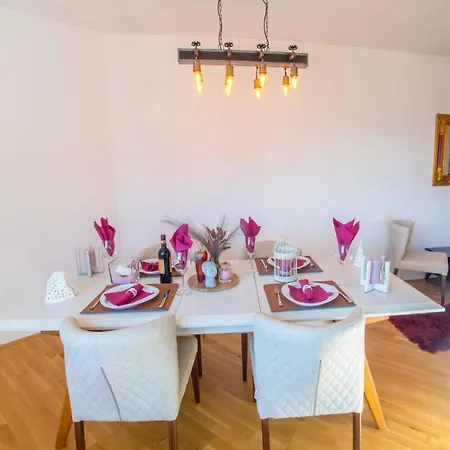 President * 모스타르